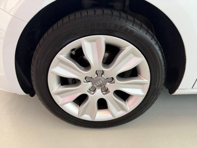 Audi A1 Sportback 1.6 TDI Admired (9)