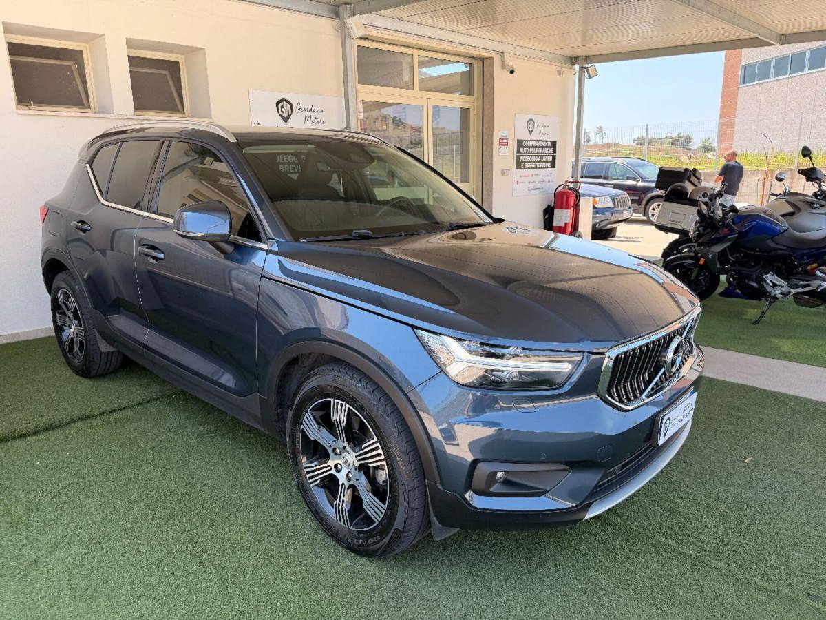 Volvo XC40 D3 AWD Geartronic Inscription (3)