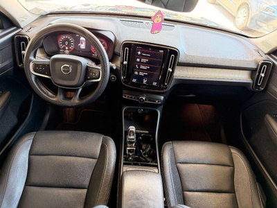 Volvo XC40 D3 AWD Geartronic Inscription (9)