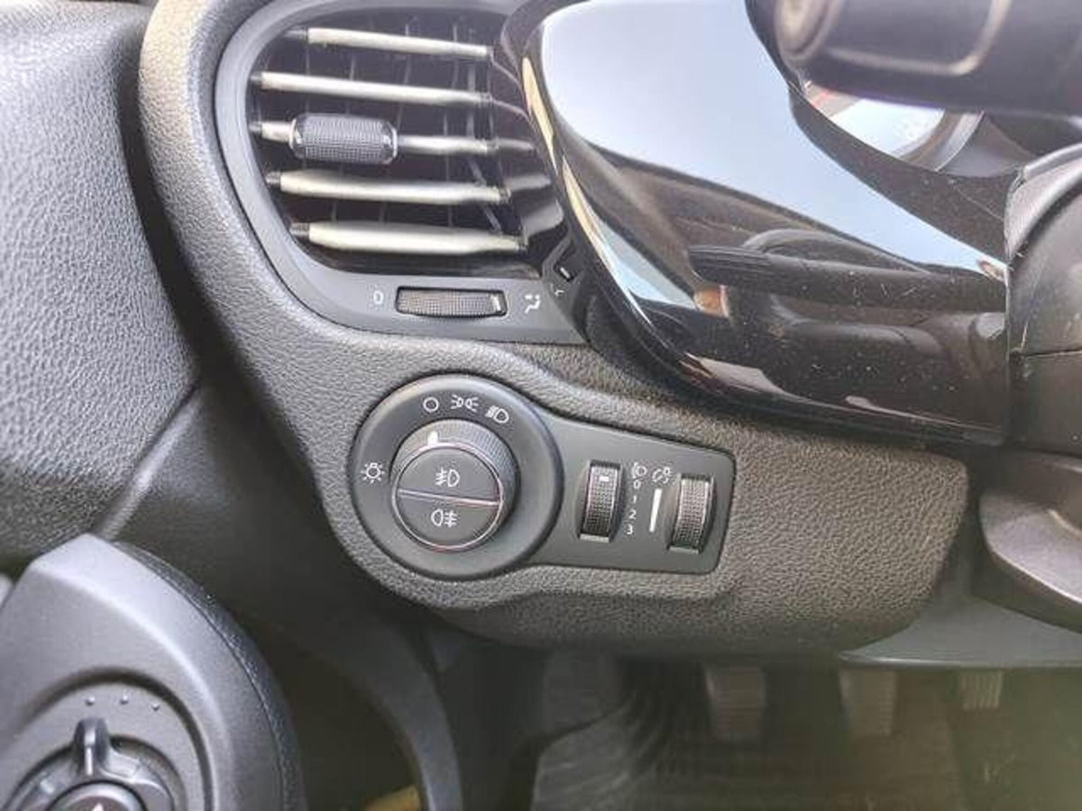 Fiat 500X 1.3 MultiJet 95 CV Lounge (10)