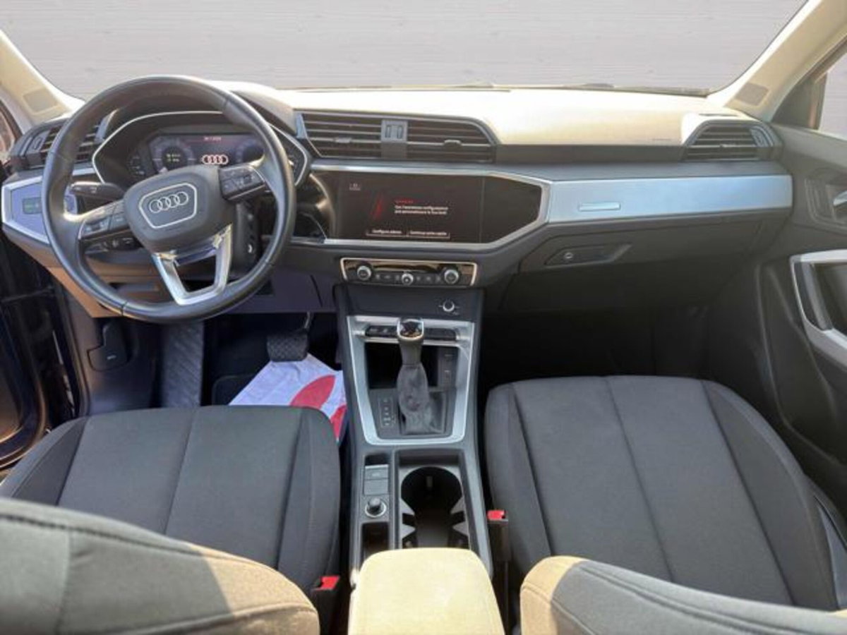 Audi Q3 Sportback 45 TFSI e S tronic Business Plus (11)