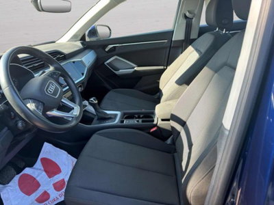 Audi Q3 Sportback 45 TFSI e S tronic Business Plus (9)