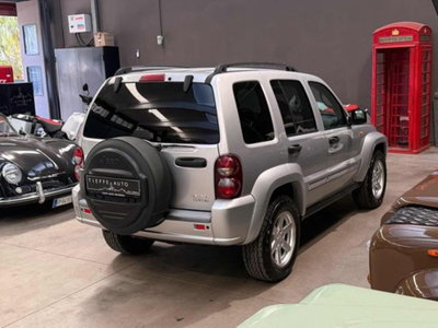 Jeep Cherokee 3.7 V6 Limited (4)