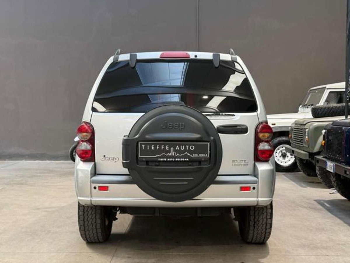 Jeep Cherokee 3.7 V6 Limited (5)