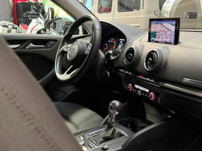 Audi A3 Sportback 35 TDI S tronic Business (13)