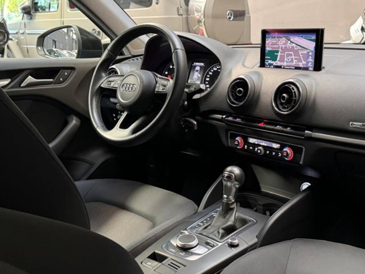 Audi A3 Sportback 35 TDI S tronic Business (14)