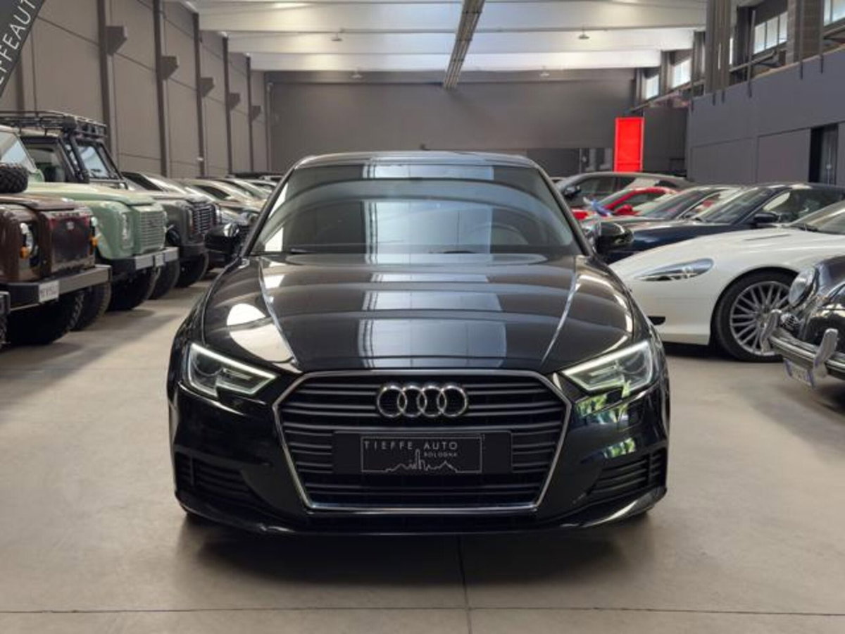 Audi A3 Sportback 35 TDI S tronic Business (2)
