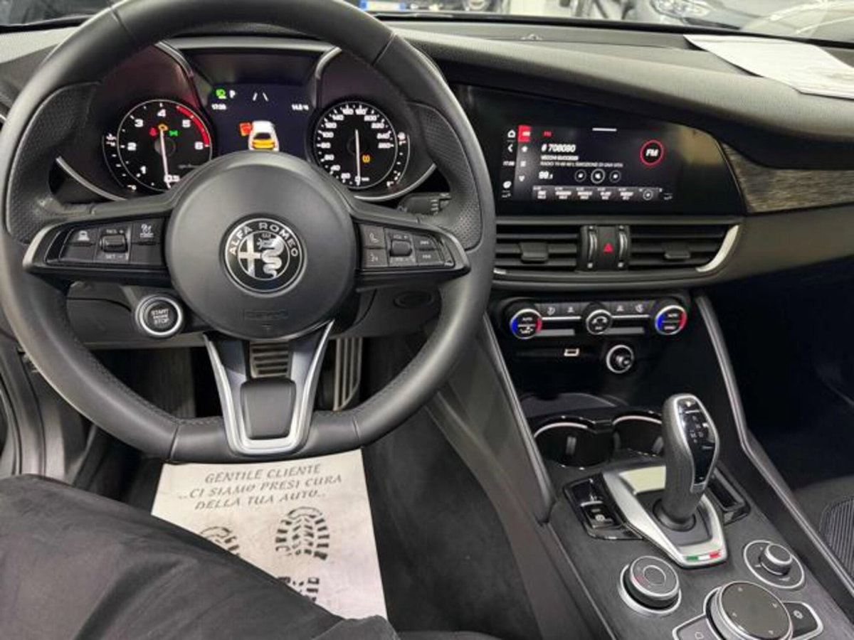 Alfa Romeo Giulia 2.2 Turbodiesel 160 CV AT8 Super (9)