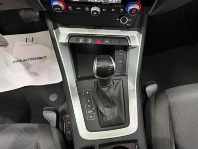 Audi Q3 35 TDI quattro S tronic Business (11)