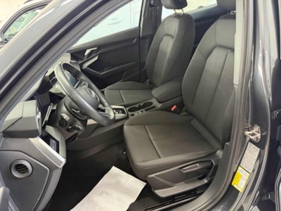 Audi A3 Sportback 30 g-tron S tronic Business (5)