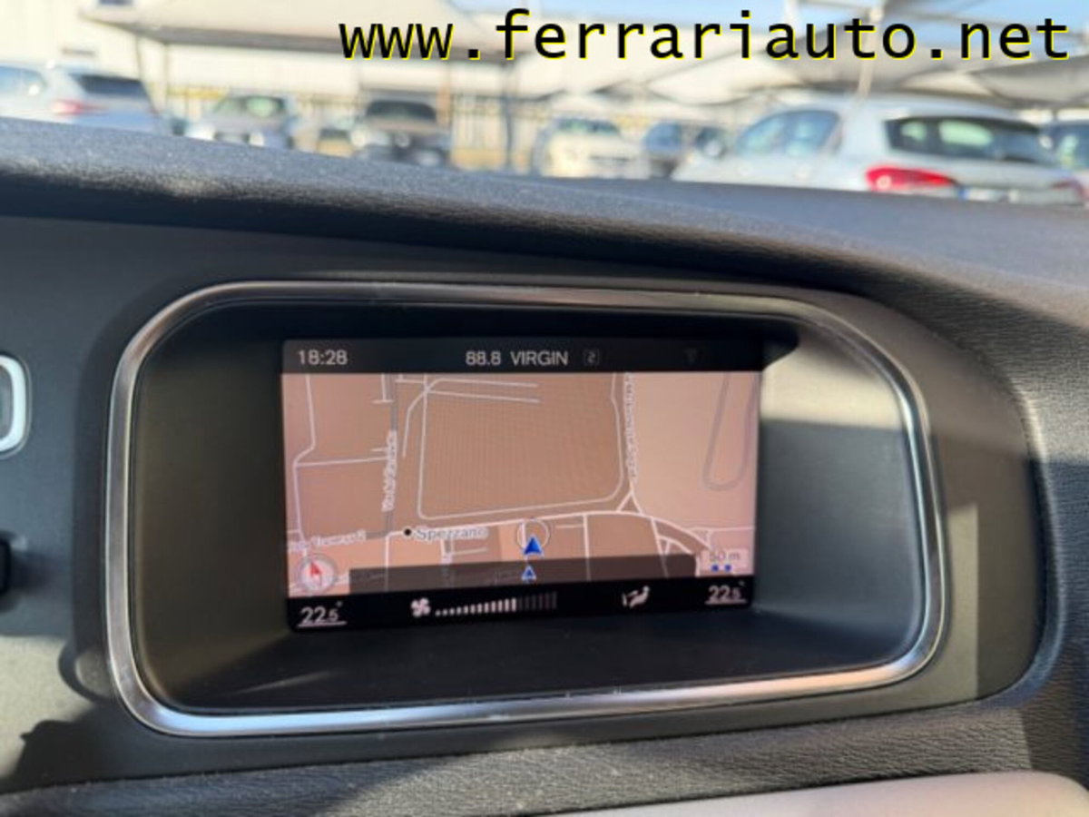 Volvo V40 D2 Geartronic Momentum (11)