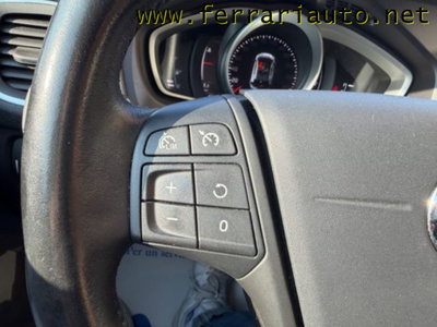 Volvo V40 D2 Geartronic Momentum (16)