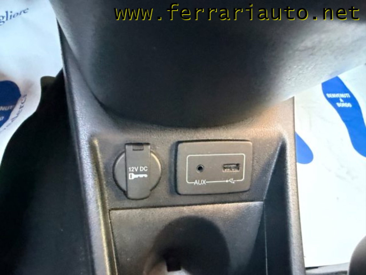 Lancia Ypsilon 1.2 69 CV 5 porte Gold (17)