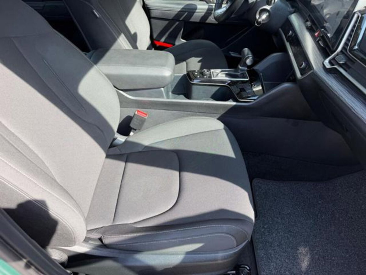 Kia Sportage 1.6 crdi mhev Business dct (11)