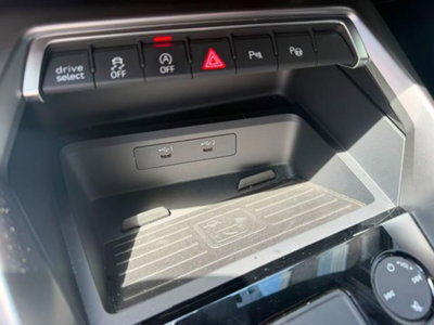 Audi A3 Sportback 35 TDI S tronic Business (10)