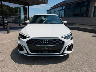 Audi A3 Sportback 35 TDI S tronic Business (2)