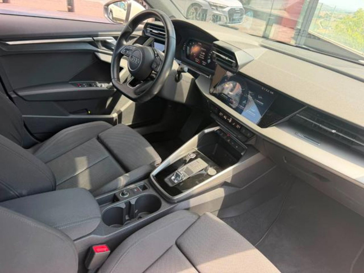 Audi A3 Sportback 35 TDI S tronic Business (7)
