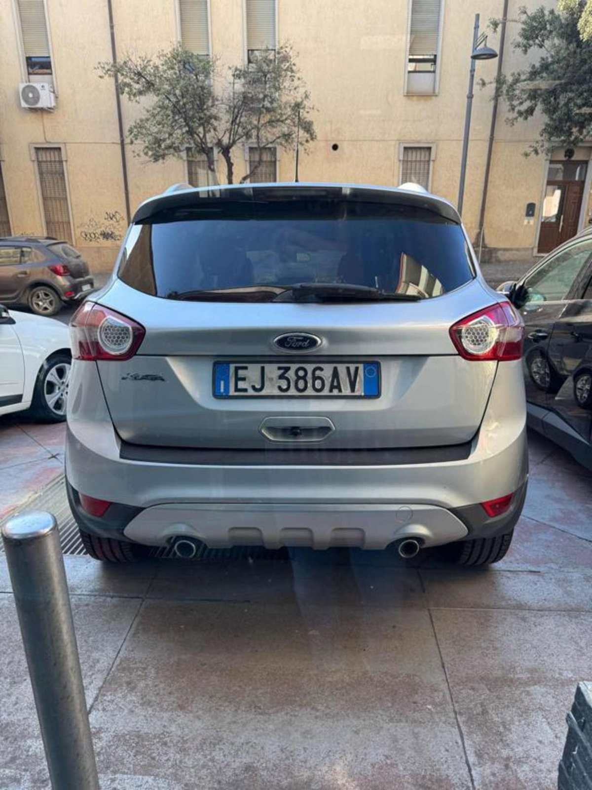 Ford Kuga 2.0 TDCi 140 CV 2WD DPF (11)