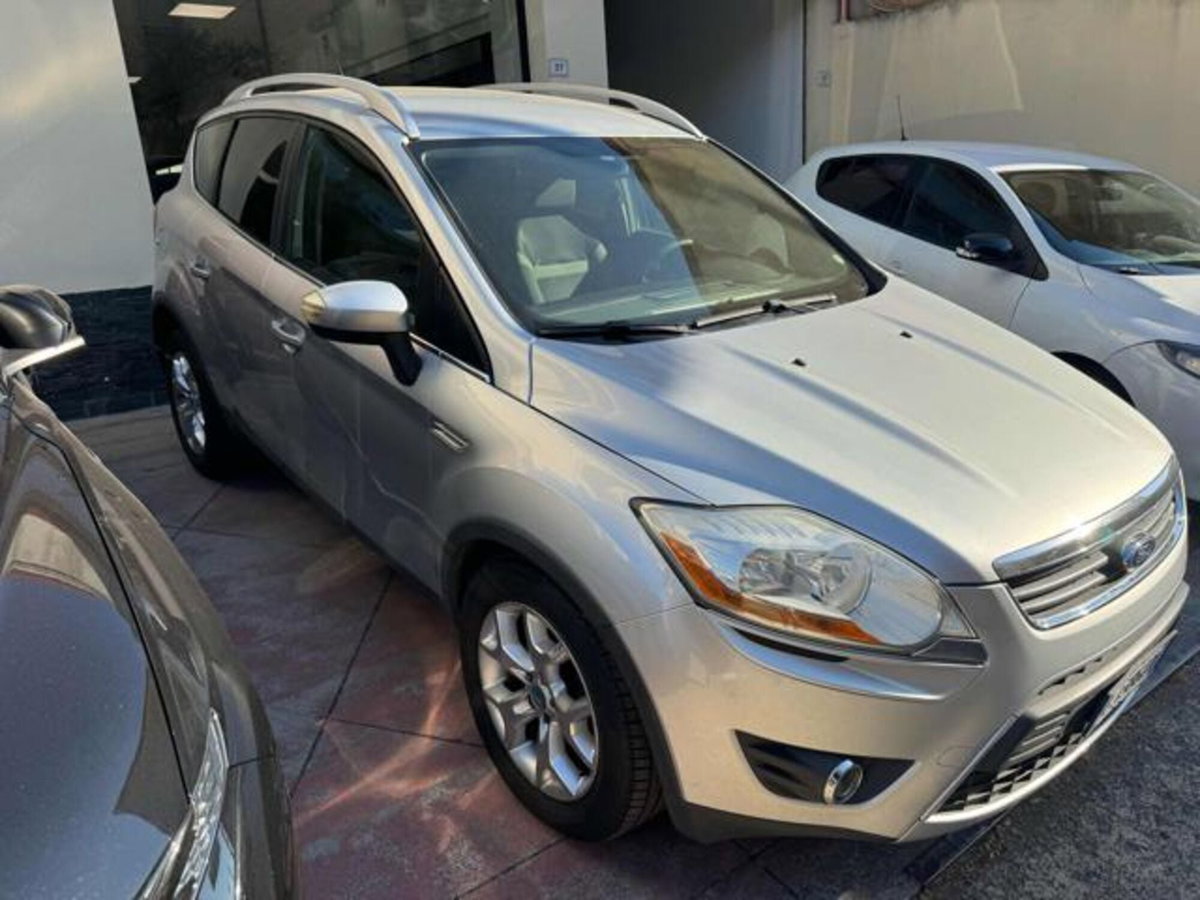 Ford Kuga 2.0 TDCi 140 CV 2WD DPF (3)