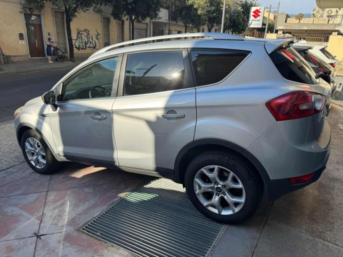 Ford Kuga 2.0 TDCi 140 CV 2WD DPF (8)