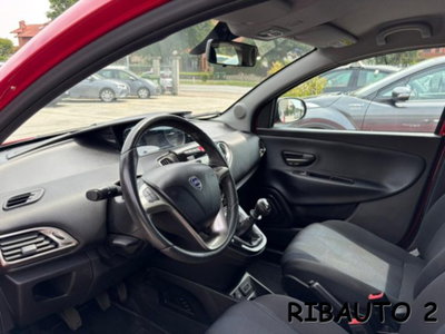 Lancia Ypsilon 1.2 69 CV 5 porte GPL Ecochic Gold (10)