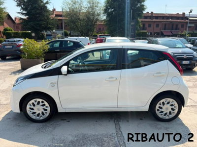 Toyota Aygo 1.0 VVT-i 69 CV 5 porte x-clusiv (18)