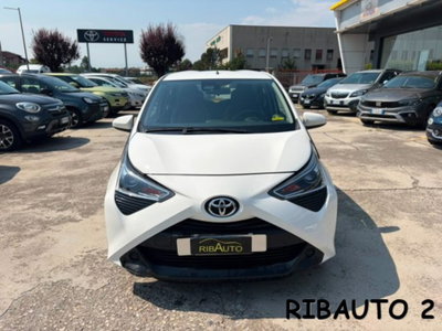 Toyota Aygo 1.0 VVT-i 69 CV 5 porte x-clusiv (5)