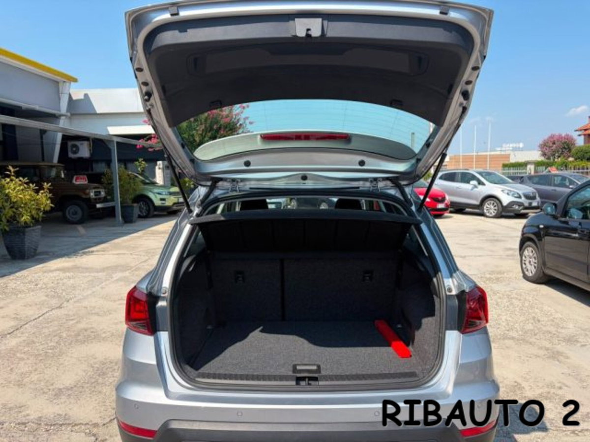 SEAT Arona 1.0 EcoTSI 115 CV XCELLENCE (11)