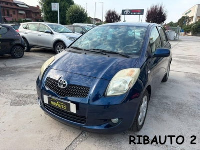 Toyota Yaris 1.0 5 porte Luxury pack usata