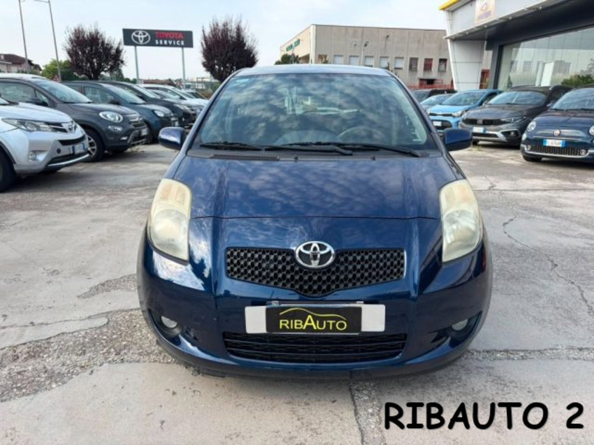 Toyota Yaris 1.0 5 porte Luxury pack (20)