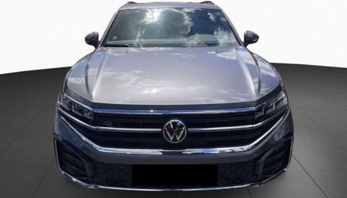 Volkswagen Touareg 3.0 V6 tdi scr R-Line Final Edition 231cv auto (2)