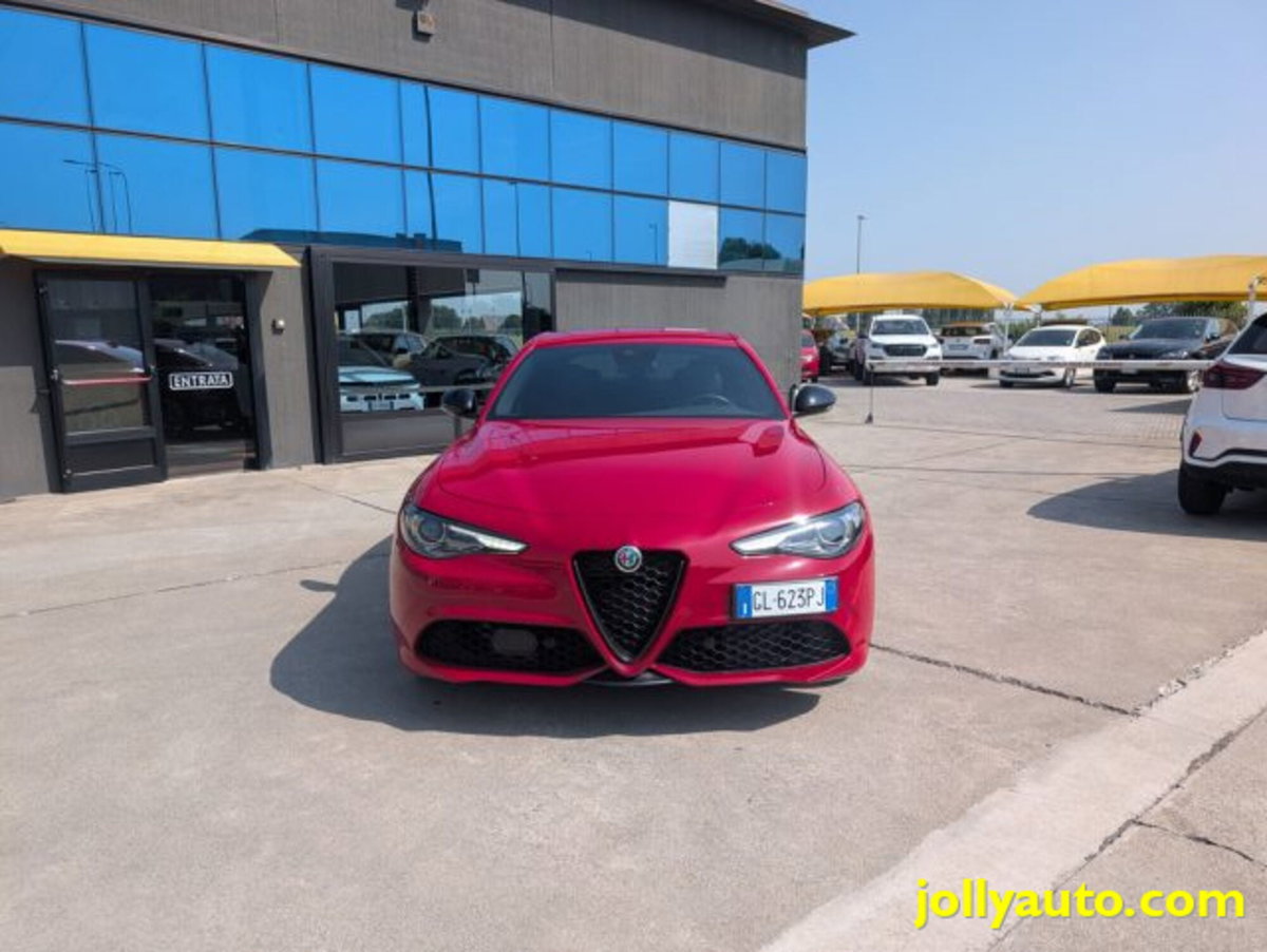 Alfa Romeo Giulia 2.0 Turbo 280 CV AT8 AWD Q4 Veloce (2)
