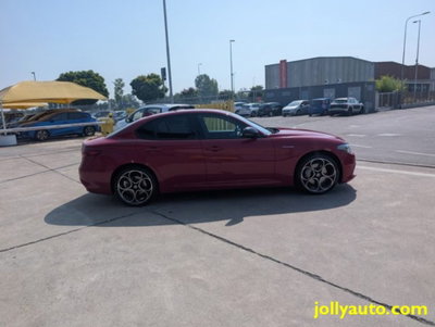 Alfa Romeo Giulia 2.0 Turbo 280 CV AT8 AWD Q4 Veloce (4)