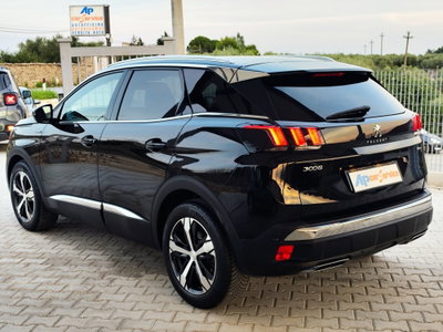 Peugeot 3008 BlueHDi 130 S&S EAT8 GT Line (11)