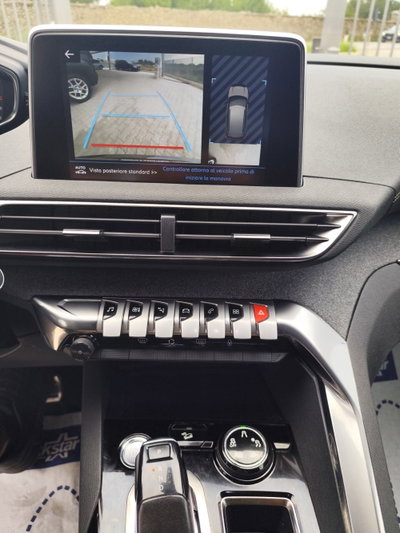 Peugeot 3008 BlueHDi 130 S&S EAT8 GT Line (17)