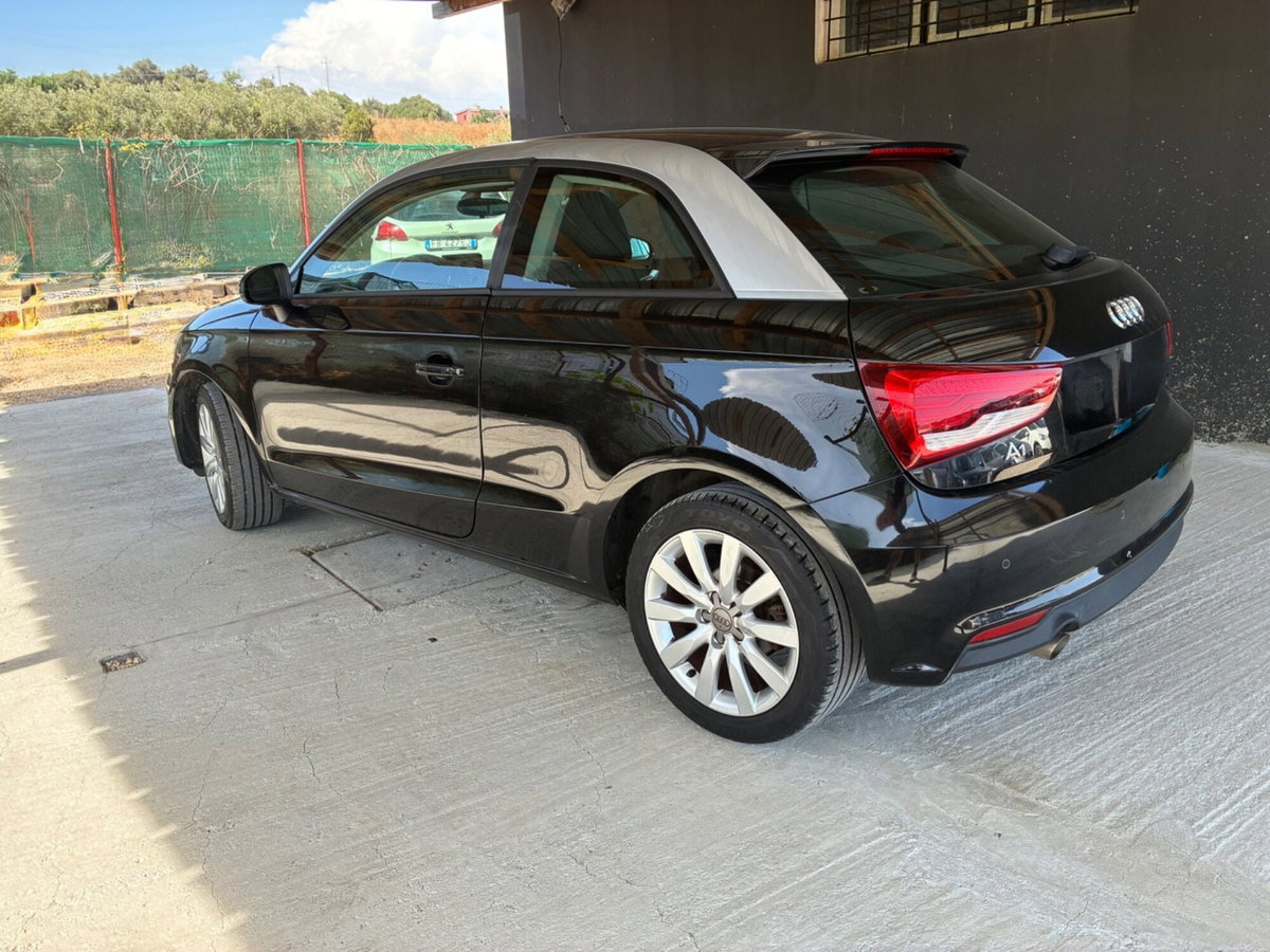 Audi A1 1.4 TDI S tronic Metal plus (4)