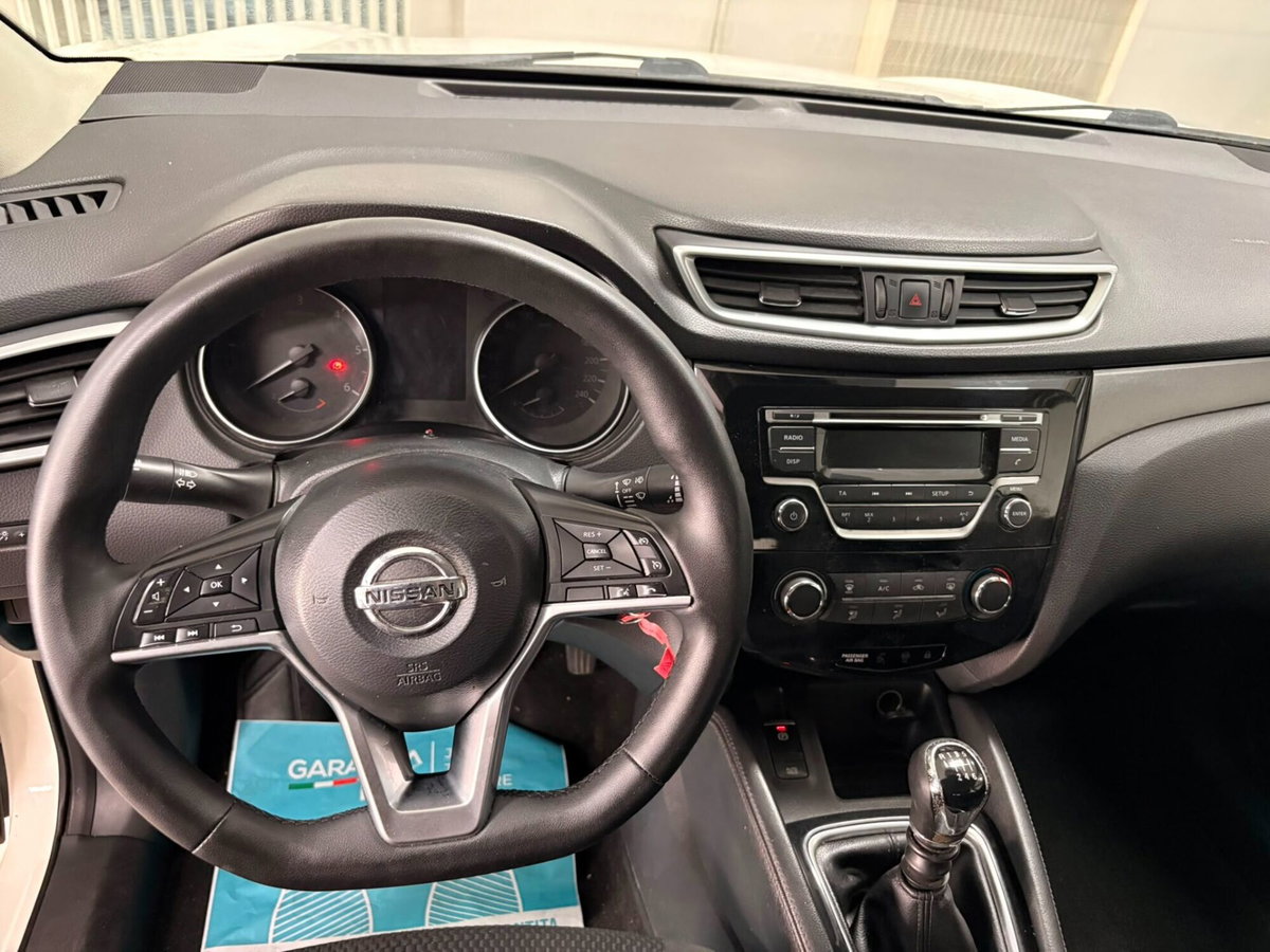 Nissan Qashqai 1.5 dCi Tekna (12)