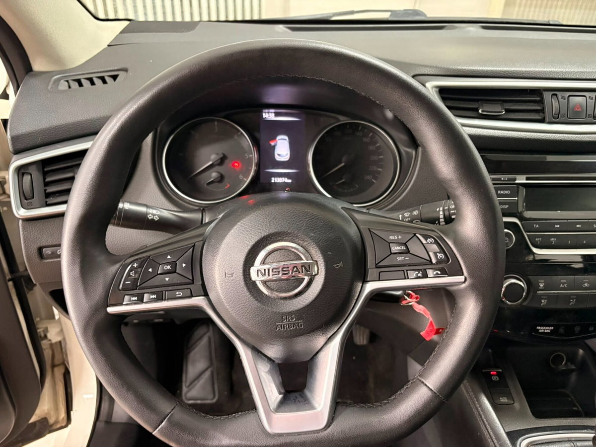 Nissan Qashqai 1.5 dCi Tekna (13)