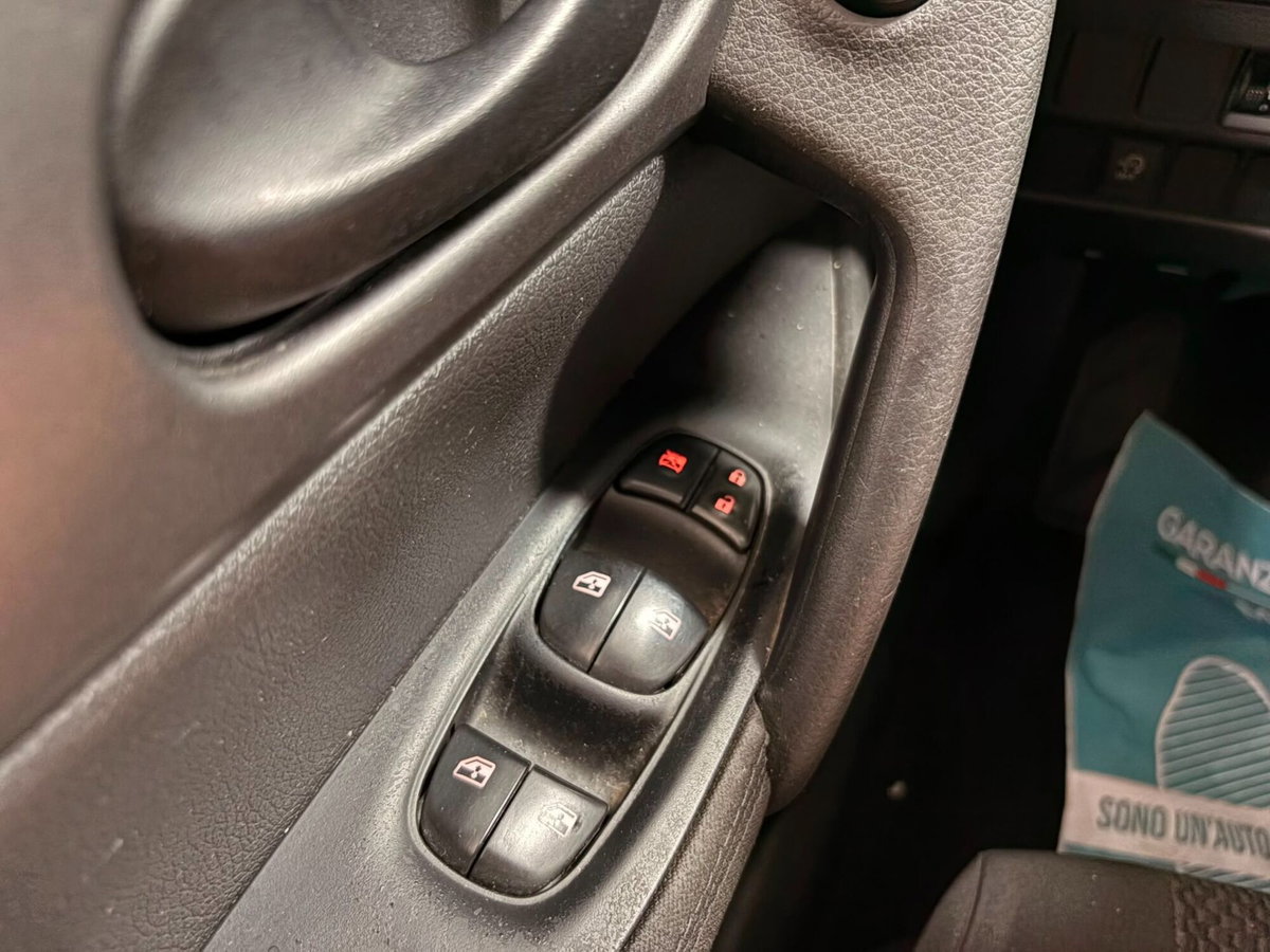 Nissan Qashqai 1.5 dCi Tekna (19)