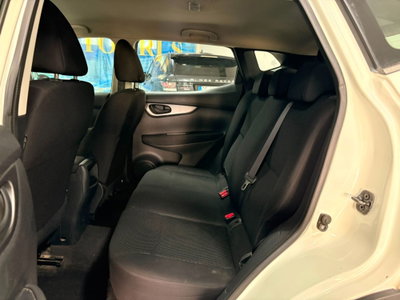 Nissan Qashqai 1.5 dCi Tekna (20)