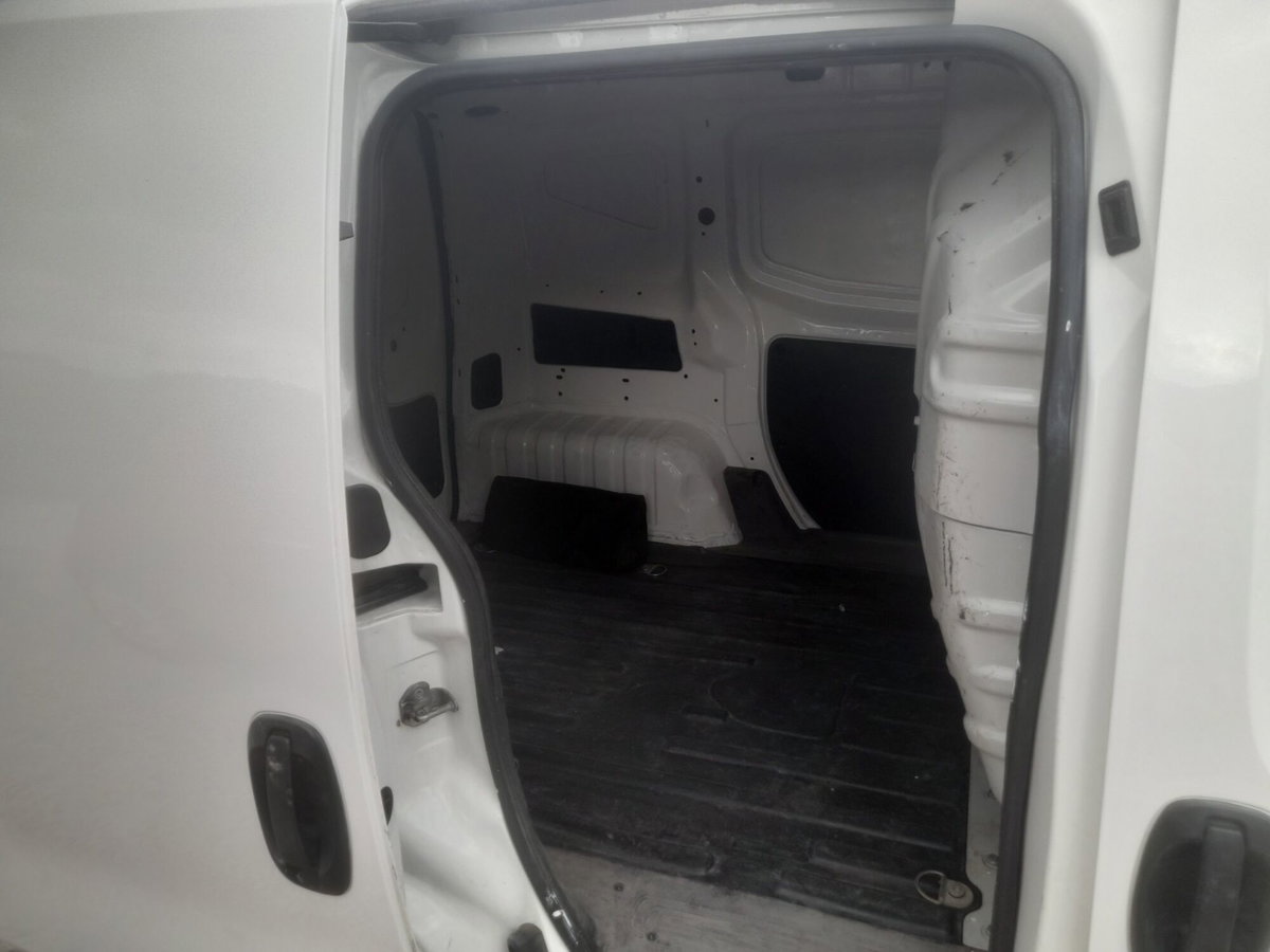 Fiat Qubo 1.3 MJT 95 CV Active (2)