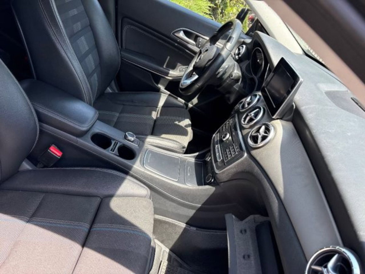 Mercedes-Benz CLS Shooting Brake 220 d SW Premium (5)