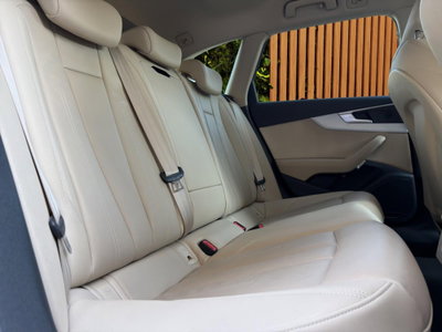 Audi A4 Allroad 40 TDI 204 CV S tronic (17)