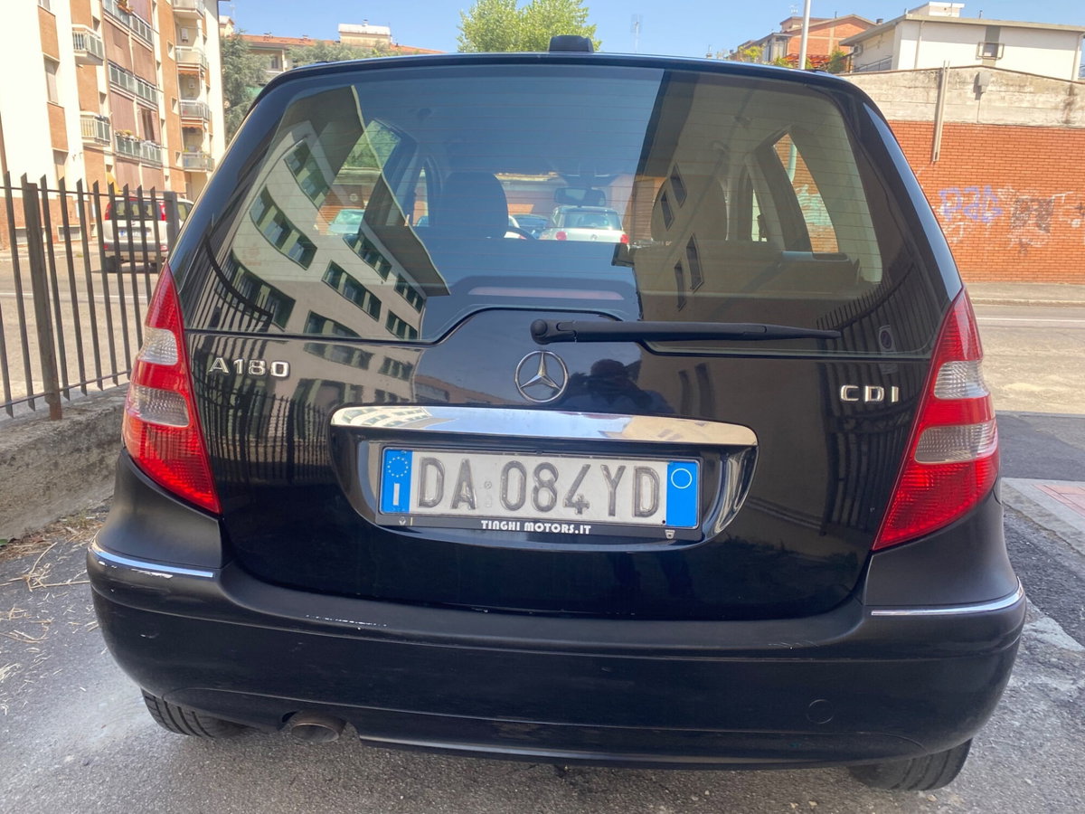Mercedes-Benz Classe A 180 CDI Elegance (6)