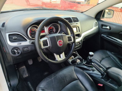 Fiat Freemont 2.0 Multijet 140 CV Urban (7)