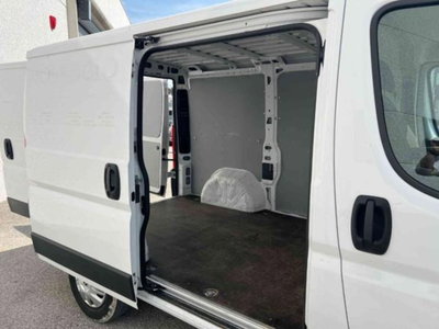Peugeot Boxer Furgone 330 2.2 BlueHDi 140 S&S PC-TN Furgone Premium (8)