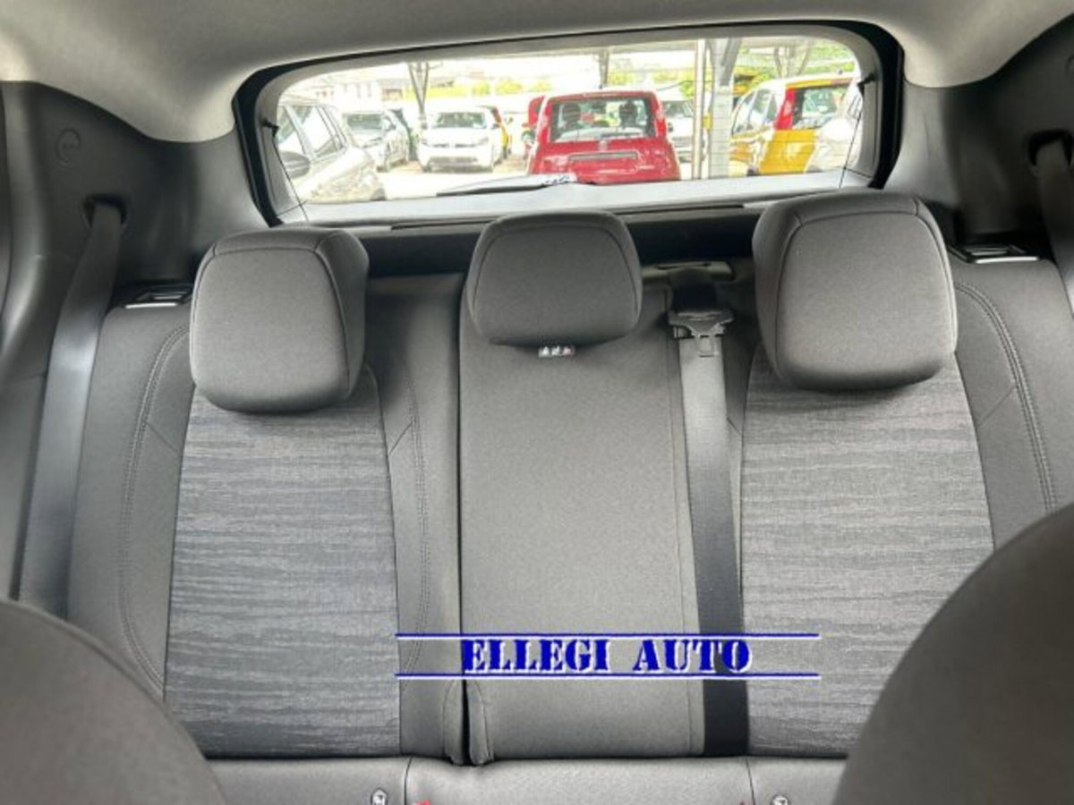Jeep Avenger 1.2 turbo Longitude fwd 100cv (12)