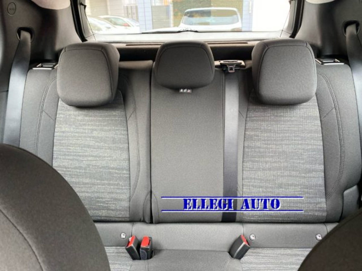 Jeep Avenger 1.2 turbo Longitude fwd 100cv (14)