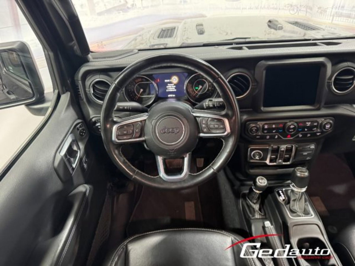 Jeep Wrangler Unlimited 2.2 Mjt II Sahara (18)