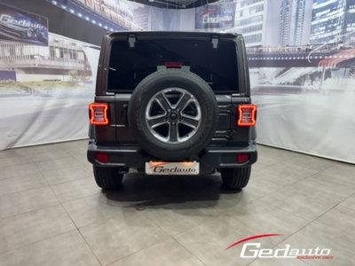 Jeep Wrangler Unlimited 2.2 Mjt II Sahara (5)